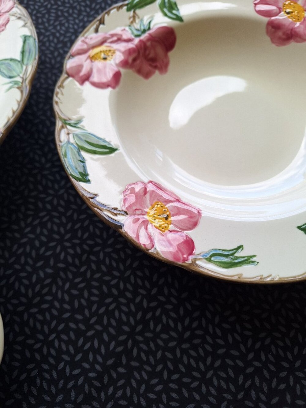 FRANCISCAN DESERT ROSE - 3 soup PLATES